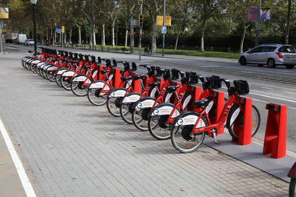 Barcelona Spanien Oktober 2021 Cykeluthyrning Barcelona Spanien Det Populära Cykeldelningssystemet — Stockfoto