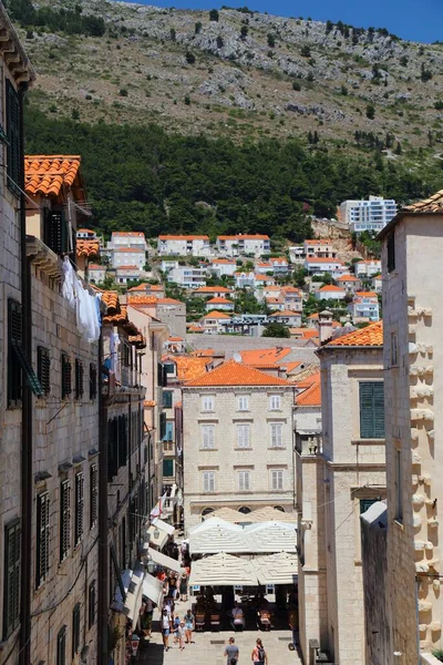 Dubrovnik Croacia Julio 2021 Los Turistas Visitan Casco Antiguo Dubrovnik —  Fotos de Stock