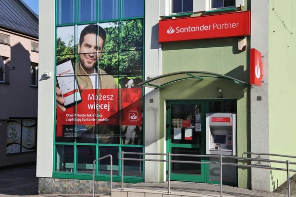 Wodzislaw Slaski Poland 2021 Santander Partner Bank Branch Poland Santander — стоковое фото