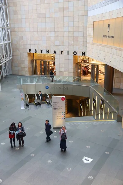 Tokio Japón Diciembre 2016 Gente Visita Complejo Comercial Oficinas Roppongi — Foto de Stock