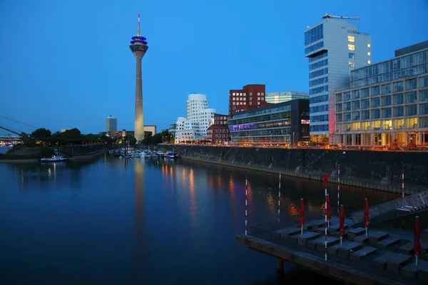 Ciudad Dusseldorf Skyline Alemania Vista Del Distrito Hafen Antiguo Puerto —  Fotos de Stock