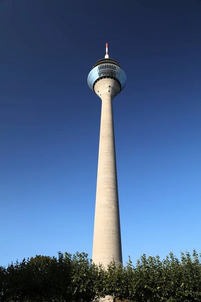 Dusseldorf Γερμανια Σεπτεμβριου 2020 Πύργος Τηλεόρασης Rheinturm Στο Ντίσελντορφ Της — Φωτογραφία Αρχείου