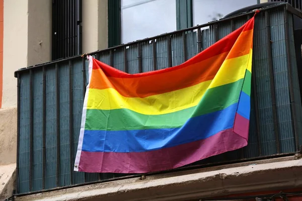 Rainbow Flag Lgbtq Community Support Symbol Balcony Barcelona Spain — Fotografia de Stock