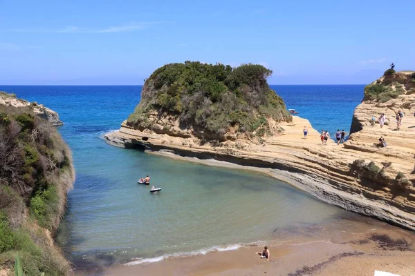 Corfu Yunanistan Mayıs 2016 Nsanlar Sidari Corfu Island Yunanistan Beach — Stok fotoğraf