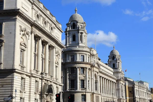 Лондон Великобритания Архитектура Вдоль Всей Улицы Бывшим Зданием Военного Ведомства — стоковое фото