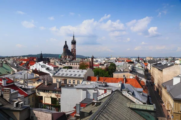 波兰克拉科夫市 有天台和圣玛丽大教堂的城市景观 — 图库照片