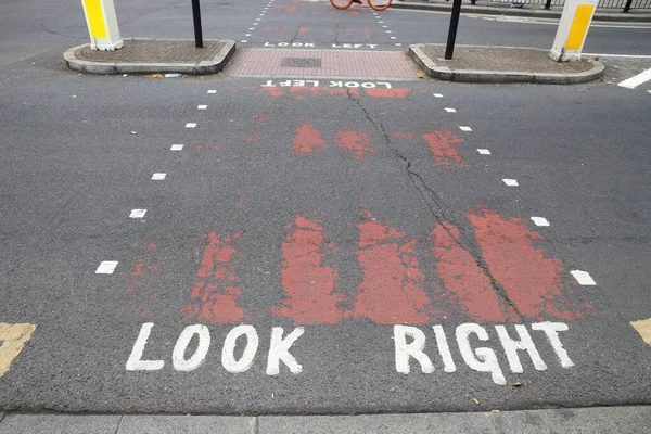 Лондонський Пішохідний Знак Зверніть Увагу Пішохідний Перетин Попередження Дорогах — стокове фото
