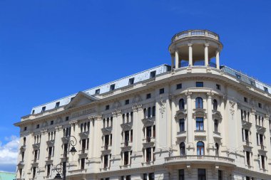 Varşova, Polonya - 19 Haziran 2016: Tarihi Hotel Bristol, Varşova, Polonya. Polonya'nın başkenti Varşova'da. 1.7 milyon kişi burada yaşıyor.