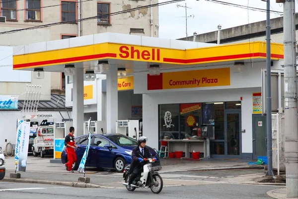 Kyoto Japan April 2012 Kunden Besuchen Shell Tankstelle Kyoto Japan — Stockfoto