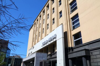 GLIWICE, POLAND - 11 Mayıs 2021: Urzad Miejski (İngilizce: City Hall) Polonya 'nın Gliwice şehrinde, Yukarı Silezya' nın en büyük kentlerinden biri..