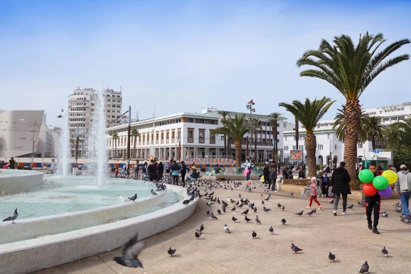 Casablanca Morocco Φruari 2022 Människor Besöker Mohammed Square Centrala Casablanca — Stockfoto