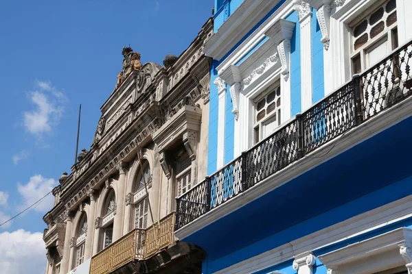 马坦萨斯城 古巴城市建筑 带有殖民建筑的街景 — 图库照片