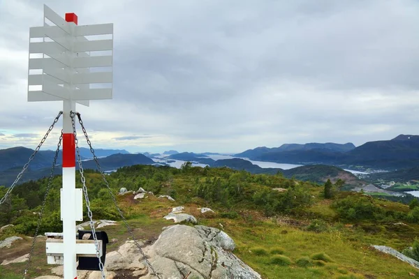 Marcador Trigonometria Montanha Nihusen Skodje Noruega Ponto Trigonométrico Para Levantamento — Fotografia de Stock