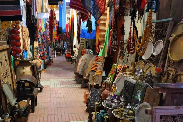 모로코수크 모로코 시장에서 판매되는 상품인 벼룩시장 — 스톡 사진