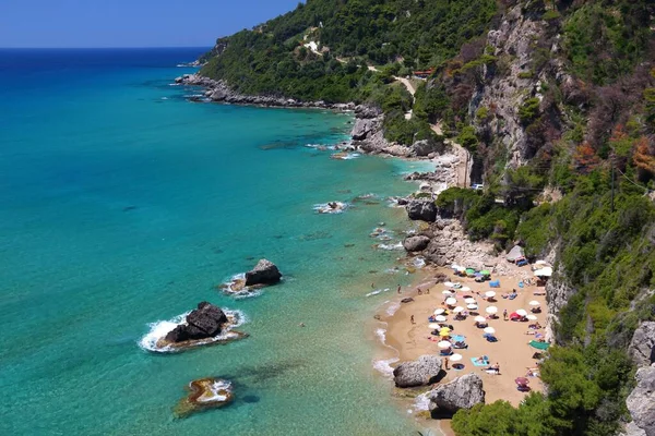 Corfú Paisaje Playa Isla Grecia Myrtiotissa Playa Bajo Los Acantilados —  Fotos de Stock