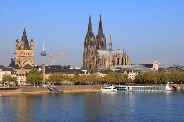 Ciudad Colonia Skyline Alemania Vista Desde Río Rin —  Fotos de Stock