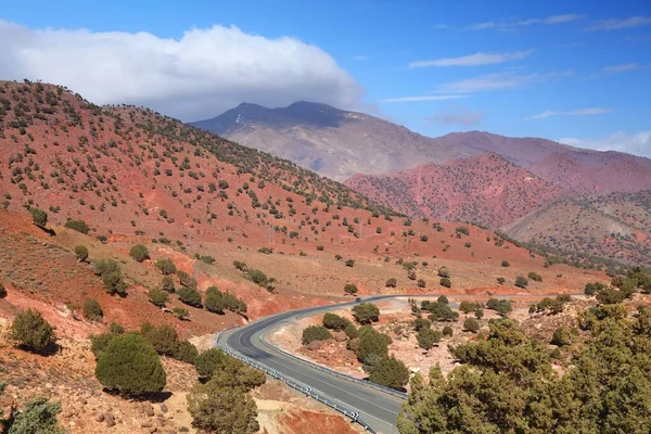 Marocká Dálnice Atlas Vinoucí Malebná Cesta Horskému Průsmyku Tizi Tichka — Stock fotografie