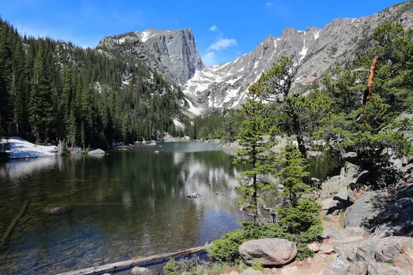 美国科罗拉多州落基山脉国家公园 浅谈平顶山的梦幻湖景 — 图库照片