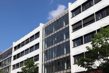 LEIPZIG, ALMANY - 9 Mayıs 2018: Almanya 'daki Leipzig Üniversitesi' nin Seminargebaude binası. Devlet üniversitesi 15. yüzyıldan beri var ve şu anda yaklaşık 30.000 öğrencisi bulunuyor..