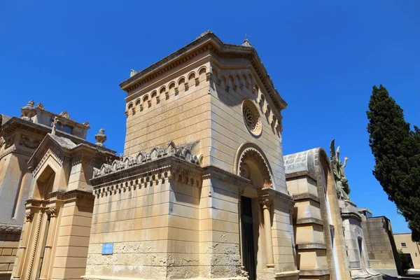 欧洲墓地Lecce Italy Old Vaults Cimitero Monumentale Monumental Cemetery — 图库照片