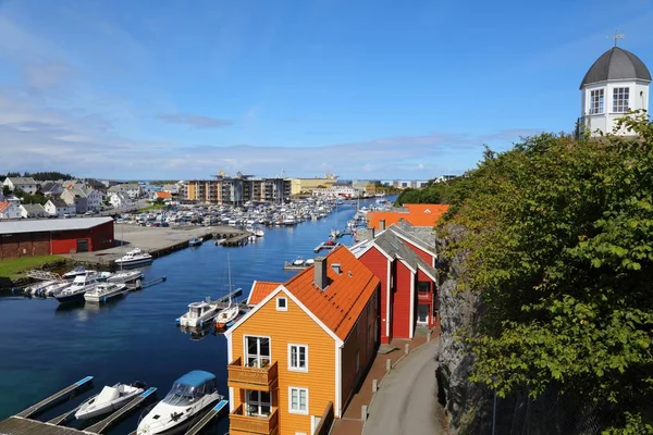 Hugesund City Νορβηγία Καλοκαίρι Άποψη Των Σκαφών Στην Περιοχή Haugaland — Φωτογραφία Αρχείου