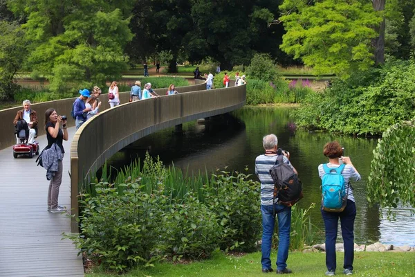 Kew Velká Británie Června 2019 Lidé Navštíví Kew Gardens Velkém — Stock fotografie