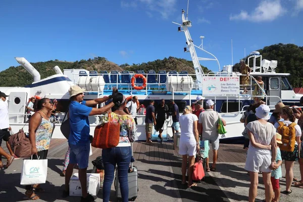 Guadeloupe France December 2019 Passengers Board Ferry Boat Les Saintes — Stok fotoğraf