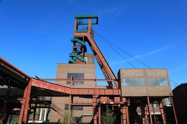 德国埃森 鲁尔地区的工业遗产 Zollverein 联合国教科文组织世界遗产 煤矿机架 — 图库照片