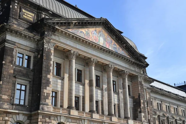 Dresden Deutschland Staatliches Verwaltungsgebäude Sächsisches Staatsministerium Der Finanzen — Stockfoto