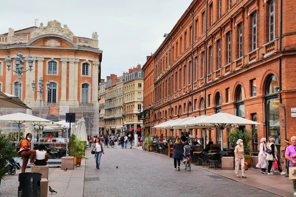 Toulouse France September 2021 People Visit Downtown Toulouse City Capitole — Stock Photo, Image