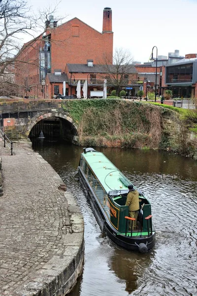 Manchester Reino Unido Abril 2013 Pessoas Visitam Área Canais Castlefield — Fotografia de Stock