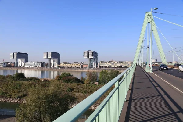 Kologia Niemcy Wrzesień 2020 Dzielnica Rheinauhafen Widziana Mostu Severins Kolonii — Zdjęcie stockowe