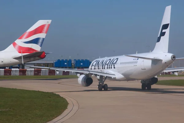 London April 2014 Finnair Airbus A321 Tail British Airways Aircraft — Stock Photo, Image