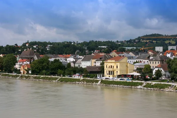 Linz Rakousko Staré Architektury Březích Dunaje — Stock fotografie