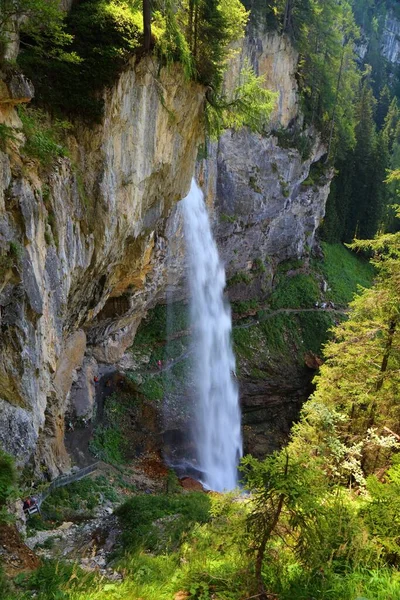 Johannes Waterval Johanneswasserfall Obertauern Een Toeristisch Pad Onder Waterval Natuurschoon — Stockfoto