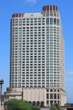 Chicago, Amerika Birleşik Devletleri - 27 Haziran 2013: Sheraton Chicago Hotel. Starwood Hotels Resorts Dünya çapında daha fazla 181,000 insanlar (2013 istihdam grup Sheraton parçasıdır).