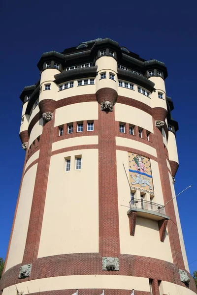 Miasto Moenchengladbach Niemczech Historyczny Styl Secesyjny Monumentalna Wieża Ciśnień Wasserturm — Zdjęcie stockowe