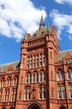 Londra, İngiltere Holborn Bar Binası. İkinci sınıf Viktorya dönemi terasotta binası.