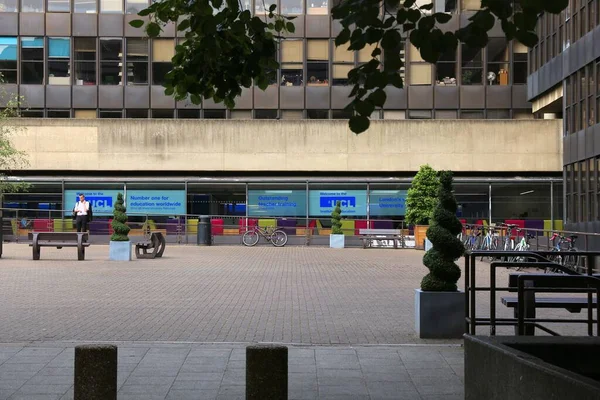 Londýn Velká Británie Června 2016 Lidé Navštěvují Školu Vzdělávání University — Stock fotografie