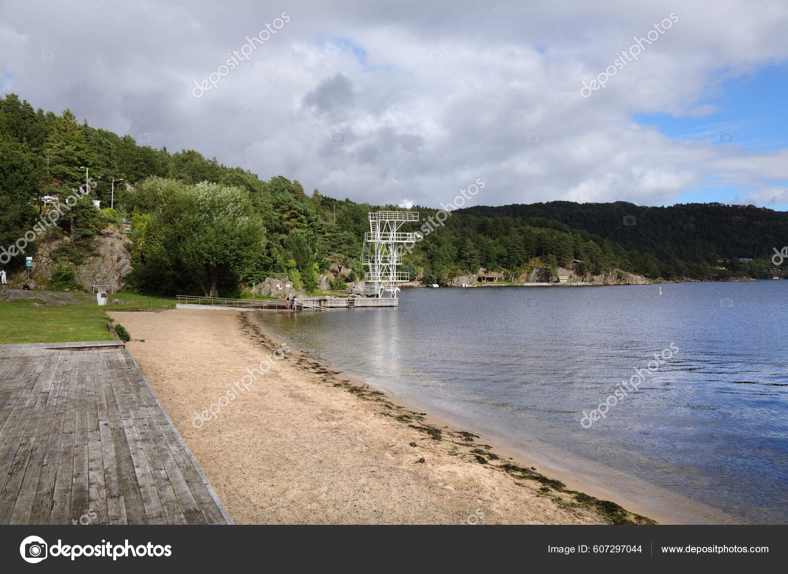 Norway Beach Summer Gronnes Beach Diving Tower Flekkefjord Vest Agder Stock  Photo by ©tupungato 607297044
