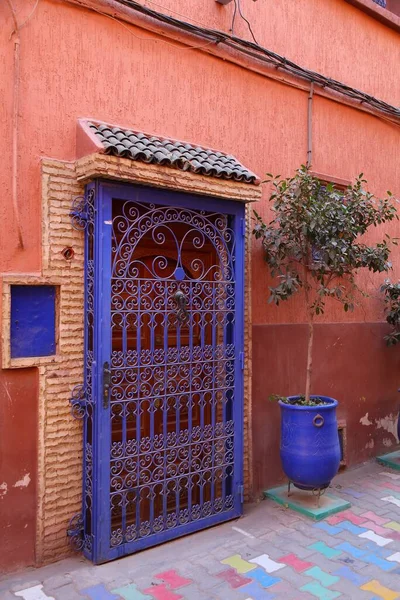 Rua Medina Cidade Velha Marrakech Marrocos Porta Bloqueada — Fotografia de Stock