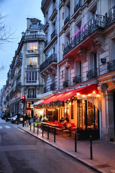 Paris França Dezembro 2019 Pessoas Visitam Bistrô Local Sétimo Arrondissement — Fotografia de Stock