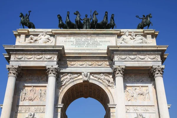 Porta Sempione Mediolan Arch Pokoju Neoklasycznej Pomnik Mediolan Włochy — Zdjęcie stockowe