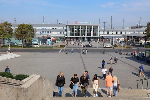 Dortmund September 2020 Menschen Besuchen Den Dortmunder Hauptbahnhof Dortmund Ist — Stockfoto