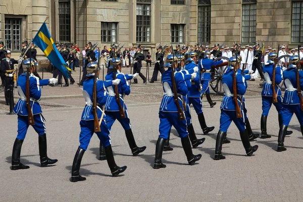 Stockholm Sweden June 2010 Royal Guards Perform Change Guard Ceremony — Stock Photo, Image