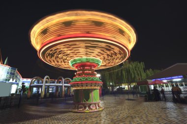 lunaparkta gece - carousel