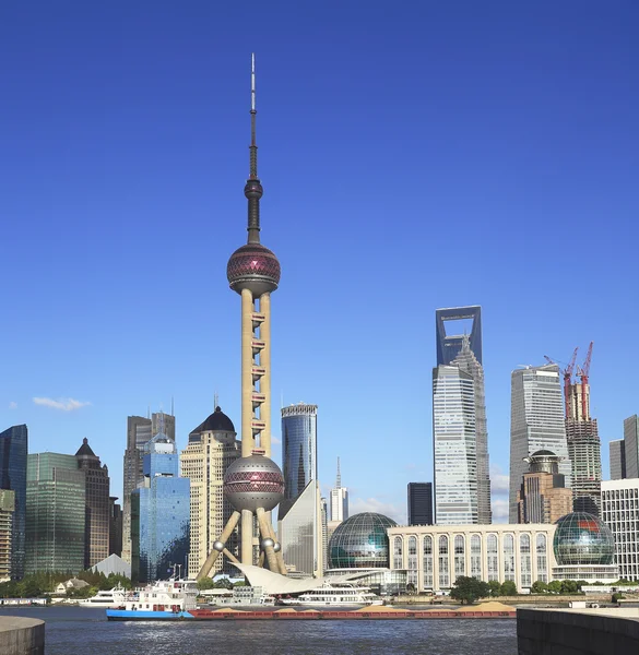 Lujiazui Finance & Trade Zone of Shanghai skyline at city landscap — Stok Foto