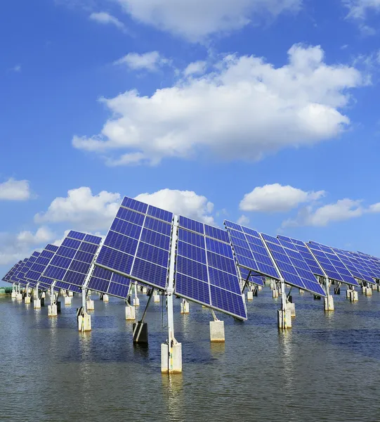 Industrial photovoltaic installation — Stock Photo, Image