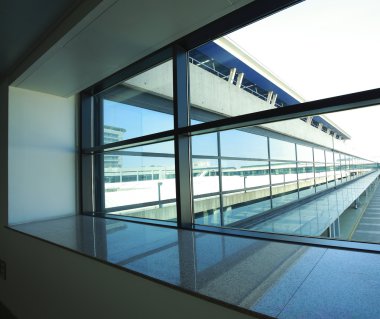 görüntü morden ofis binası içinde pencere eşiği