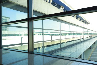görüntü morden ofis binası içinde pencere eşiği